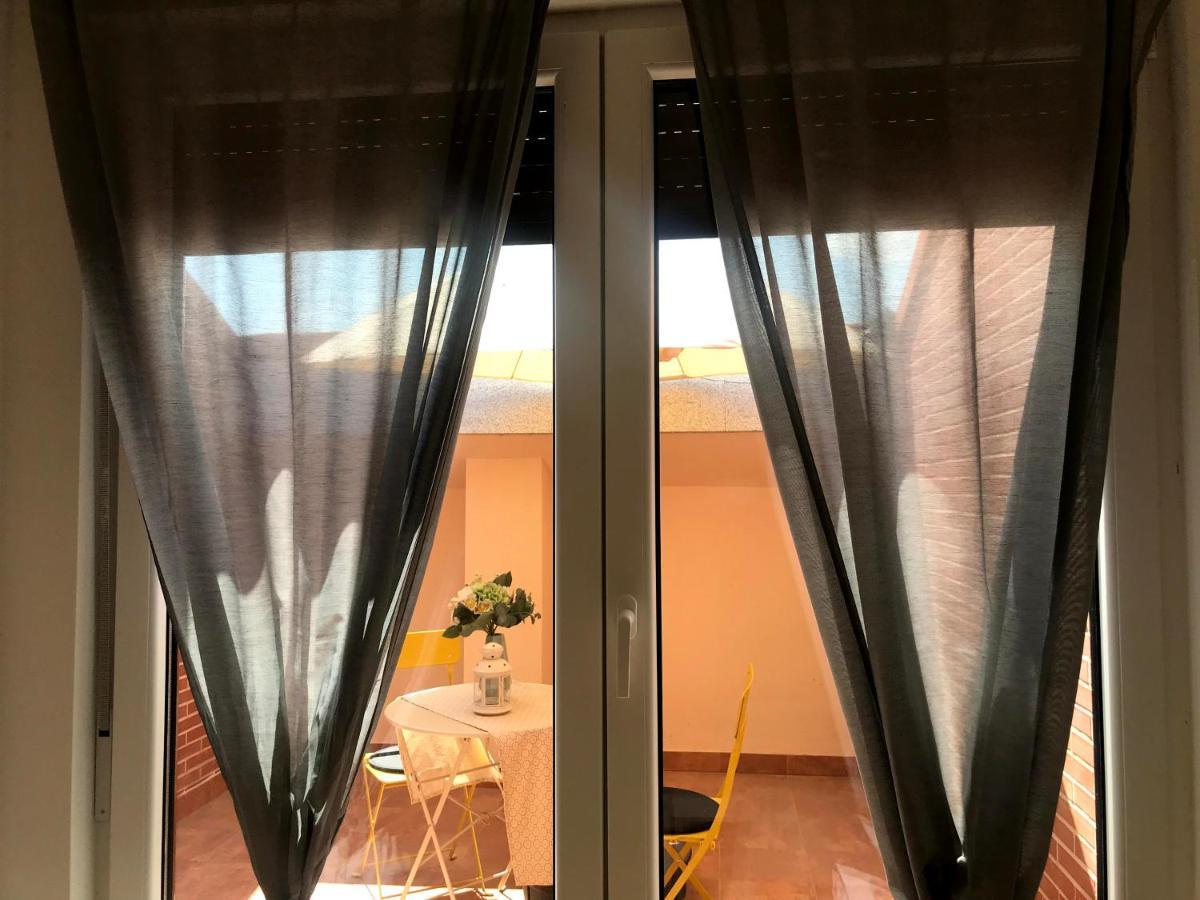 Insidehome Apartments - La Casita De Oscar ปาเลนเซีย ภายนอก รูปภาพ